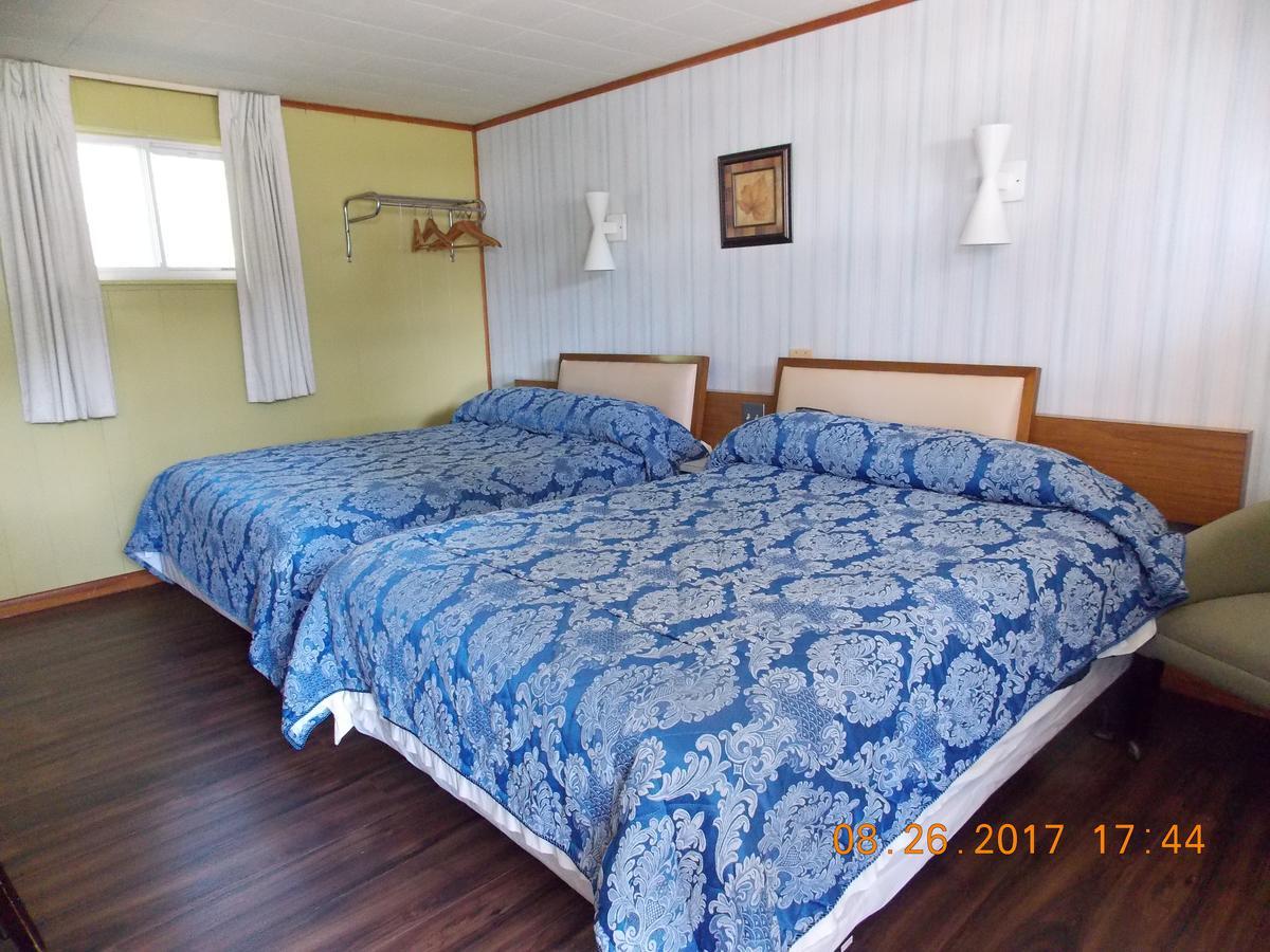 Melody Motor Lodge Connellsville Exterior photo